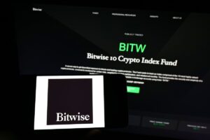 SEC Acknowledges Bitwise XRP ETF Filing, 90-Day Review Period Begins