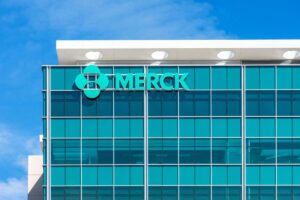 Merck (MRK) Stock: Q125 Beats Expectations but Guidance Cut Amid China Weakness, Tariff Concerns