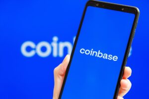 Coinbase and Gemini Quietly Race for EU Crypto Licenses Under MiCA