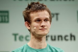 Vitalik Buterin Backs Ethereum L1 as Institutions Boost Holdings