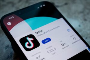 New TikTok Messaging Tool Lets Creators Send Public Updates to Followers