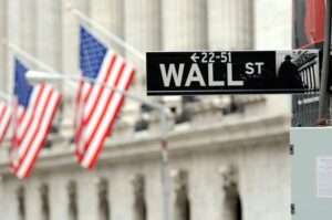 Wall Street Group Fights Crypto’s Push for Tokenized Stock Trading