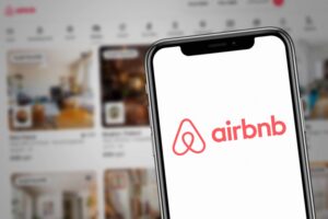 Airbnb (ABNB) Stock: International Markets Fuel Revenue Growth as Shares Jump